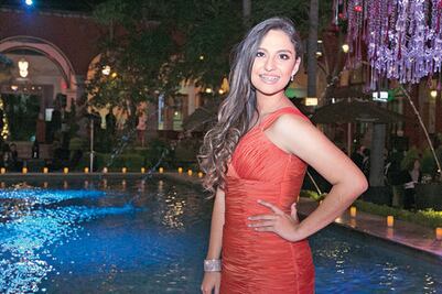 Griselda Osejo celebra sus XV años