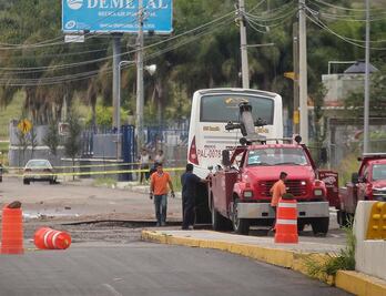 SCT reparará socavón formado en la avenida Camelinas: MAV