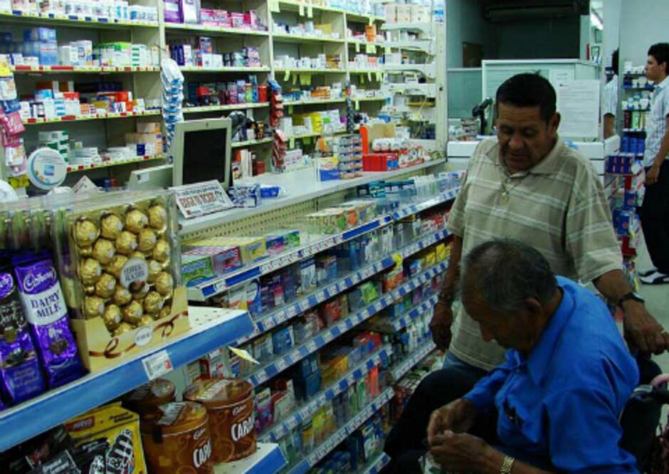 Correcto no aplicar IVA a alimentos y medicinas: Prodecon