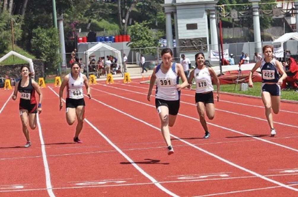 Cecilia Tamayo se corona por tercera vez en los 100 metros