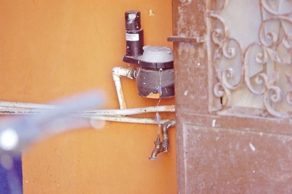 Iniciativa para separar pagos de agua 