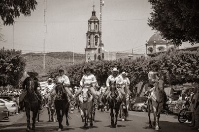 Arranca la Feria de San Juan del Río con la tradicional Cabalgata