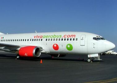 Llegan al AIQ mil 800 personas