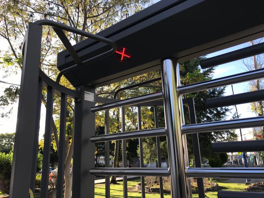 Reducen riesgos a universitarios 