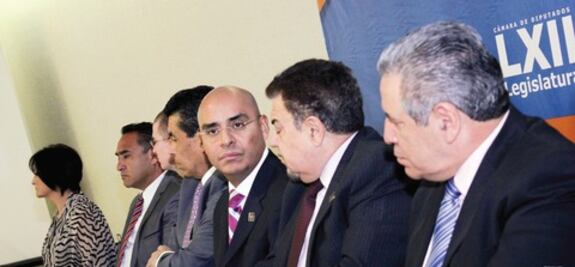 IP exige a diputados cumplir compromisos