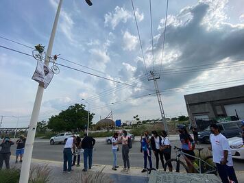 Atropellan a policía que transitaba en bicicleta; piden justicia 