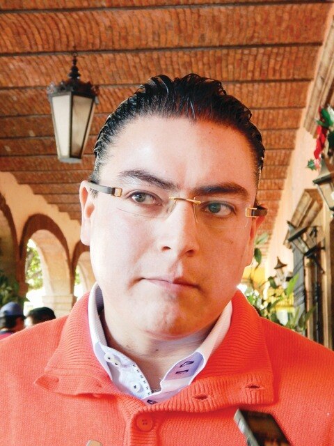 Acusa Aguilera de opacidad a SJR