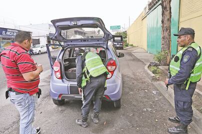 Operativos, poco efectivos y muy ruidosos: Ricardo Monreal