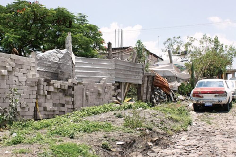 Piden regular las viviendas 