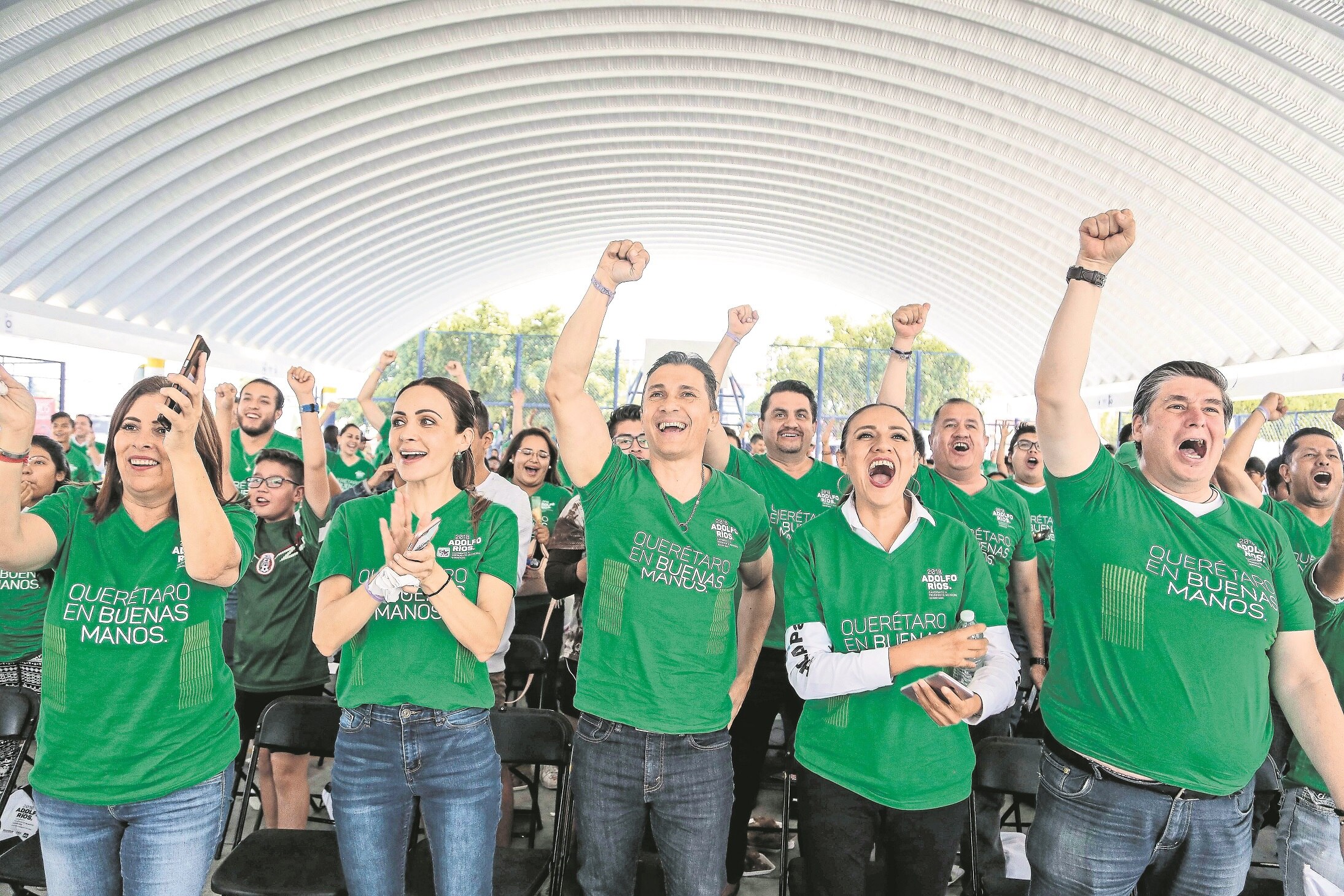 Ríos se reúne con vecinos de la colonia Reforma Agraria