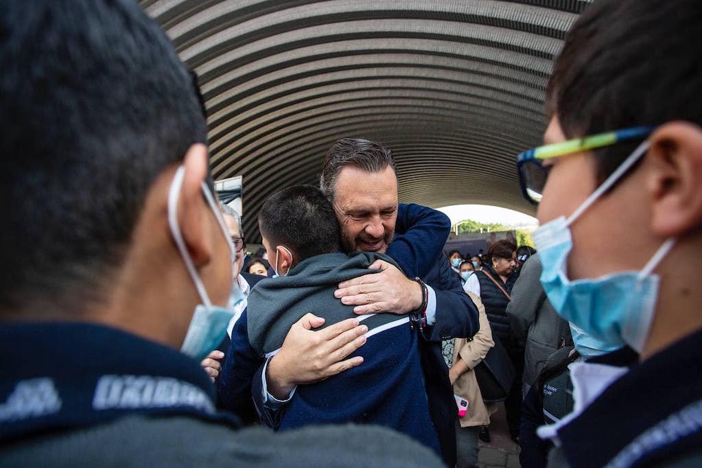 Mauricio Kuri impulsa escuelas de tiempo completo en Querétaro