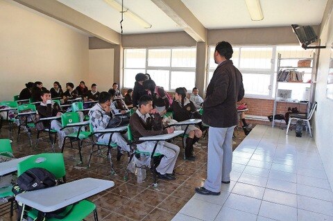 El problema es por falta de docentes