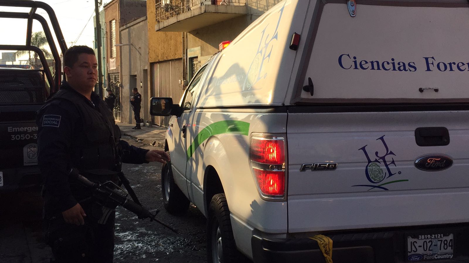 Señalan a padre por muerte de 2 de sus hijos y un herido