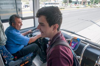 Aplazan pago exclusivo con tarjeta en el Qrobús