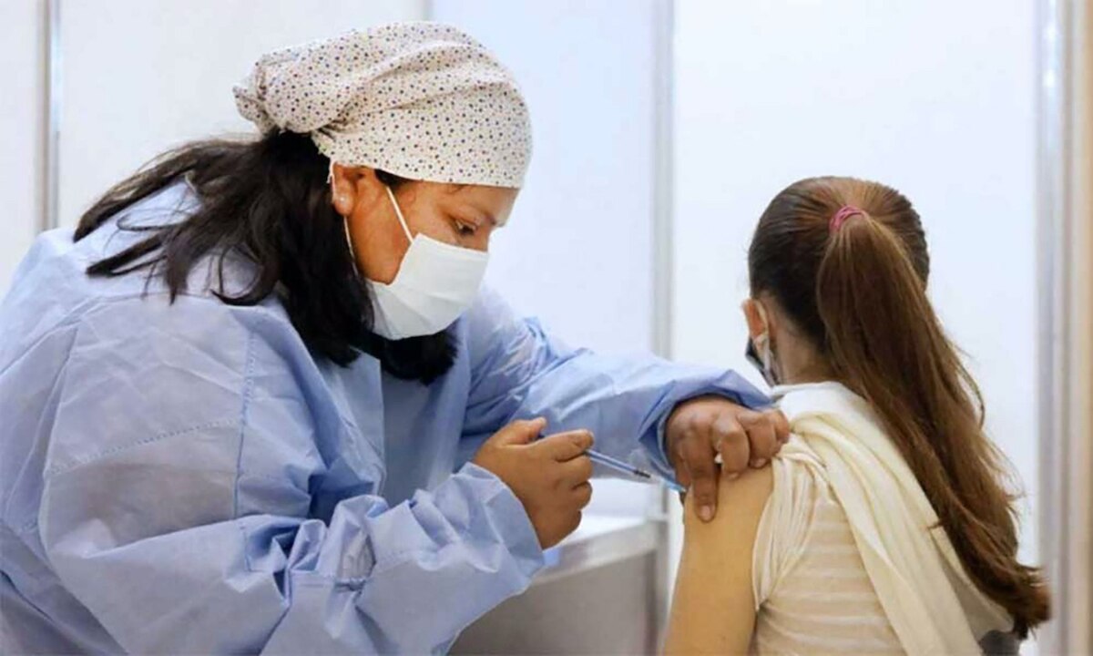 Baja de vacunación a niños provoca regreso de males