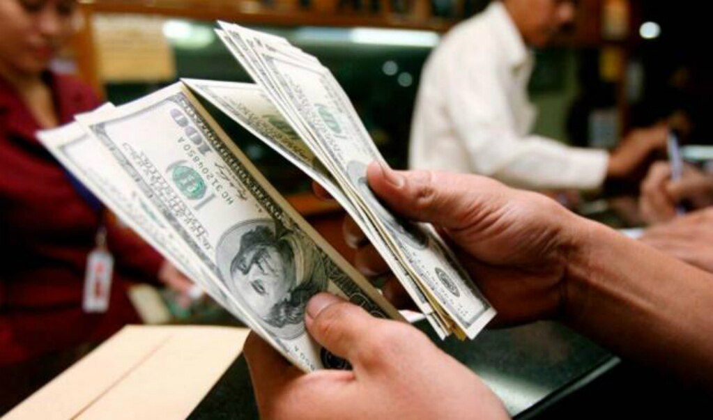 Escala dólar a un precio máximo