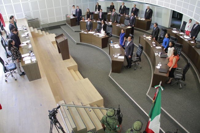 Aprueban exhorto para proteger Peña Colorada