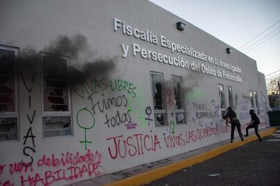 Tras protestas feministas, Fiscalía migra temporalmente sus oficinas