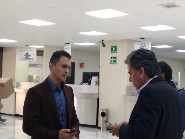 “Corrupción en política y  futbol”