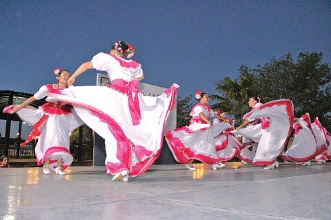 Folclor mexicano y música internacional