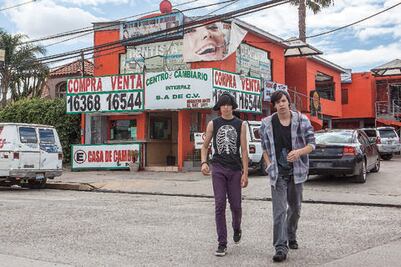 En frontera el dólar por debajo de 17 pesos