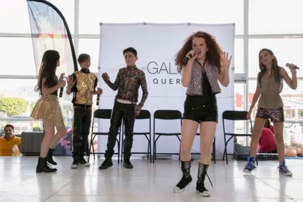 La banda juvenil 381, en divertido Showcase