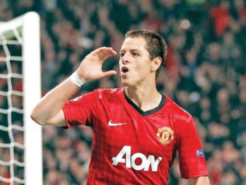 “Chicharito” rescata al United