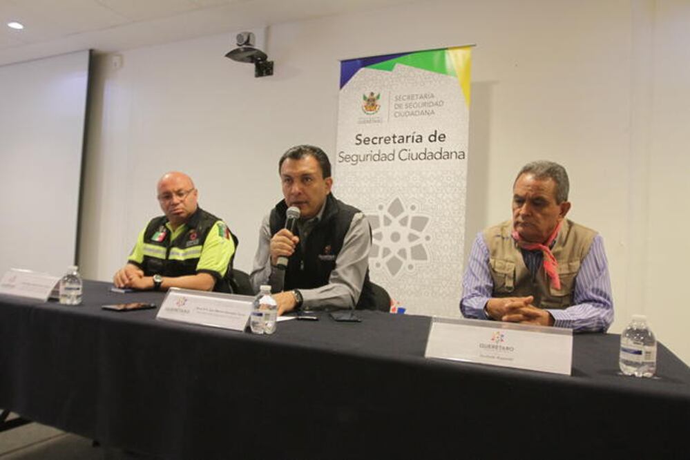 El secretario de Seguridad Ciudadana confirmó el percance registrado en la carretera México-Querétaro a la altura de La Noria, en El Marqués (CÉSAR GÓMEZ. EL UNIVERSAL)