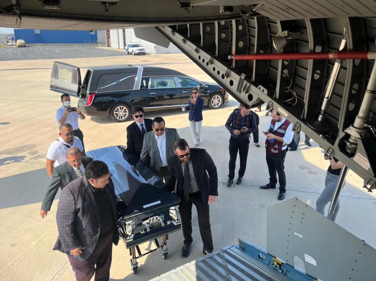 Llega a México el cuerpo de Marcial, el queretano que perdió la vida a bordo de un tráiler en Texas