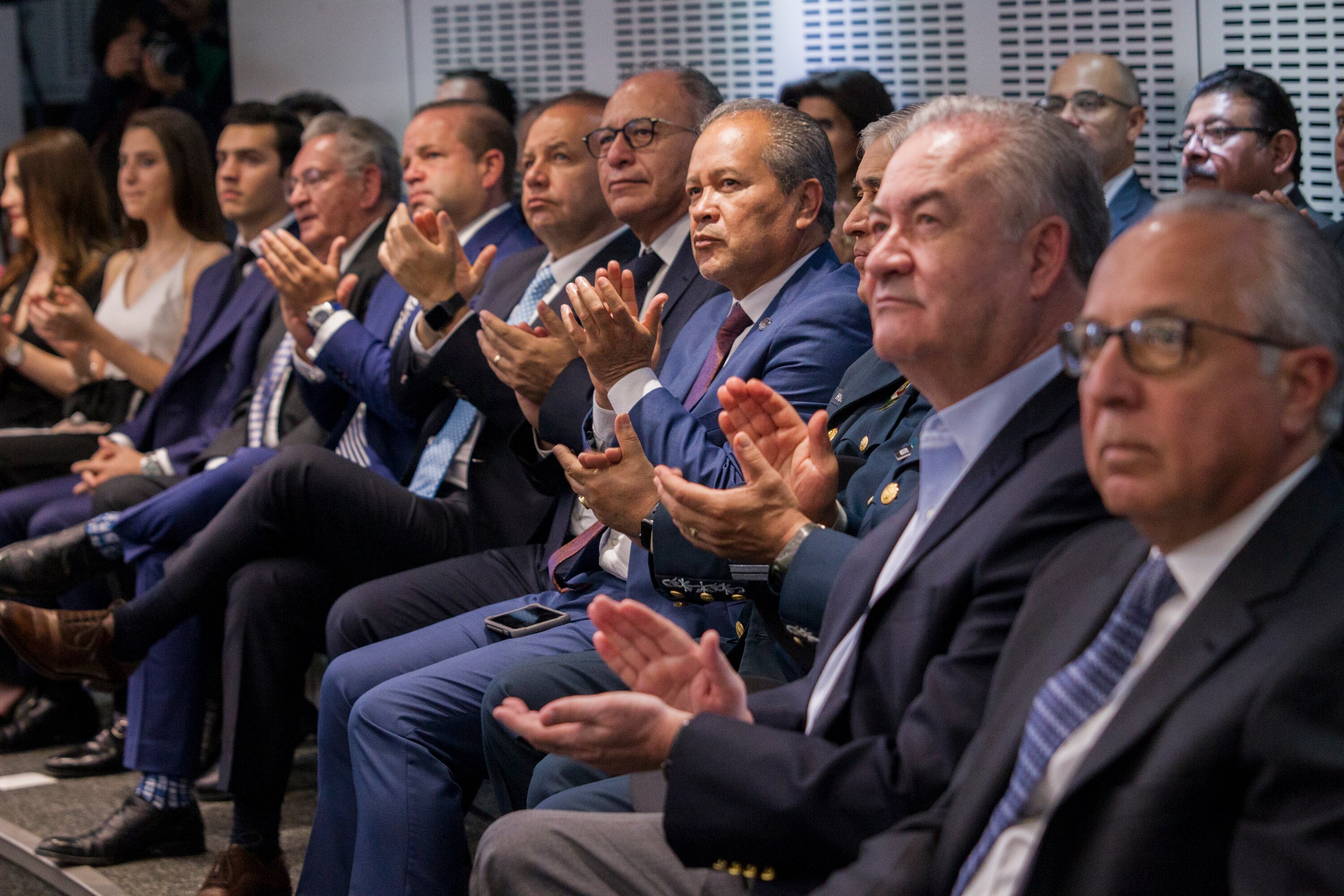 #Crónica| Gobernador, cobijado por mandatarios panistas