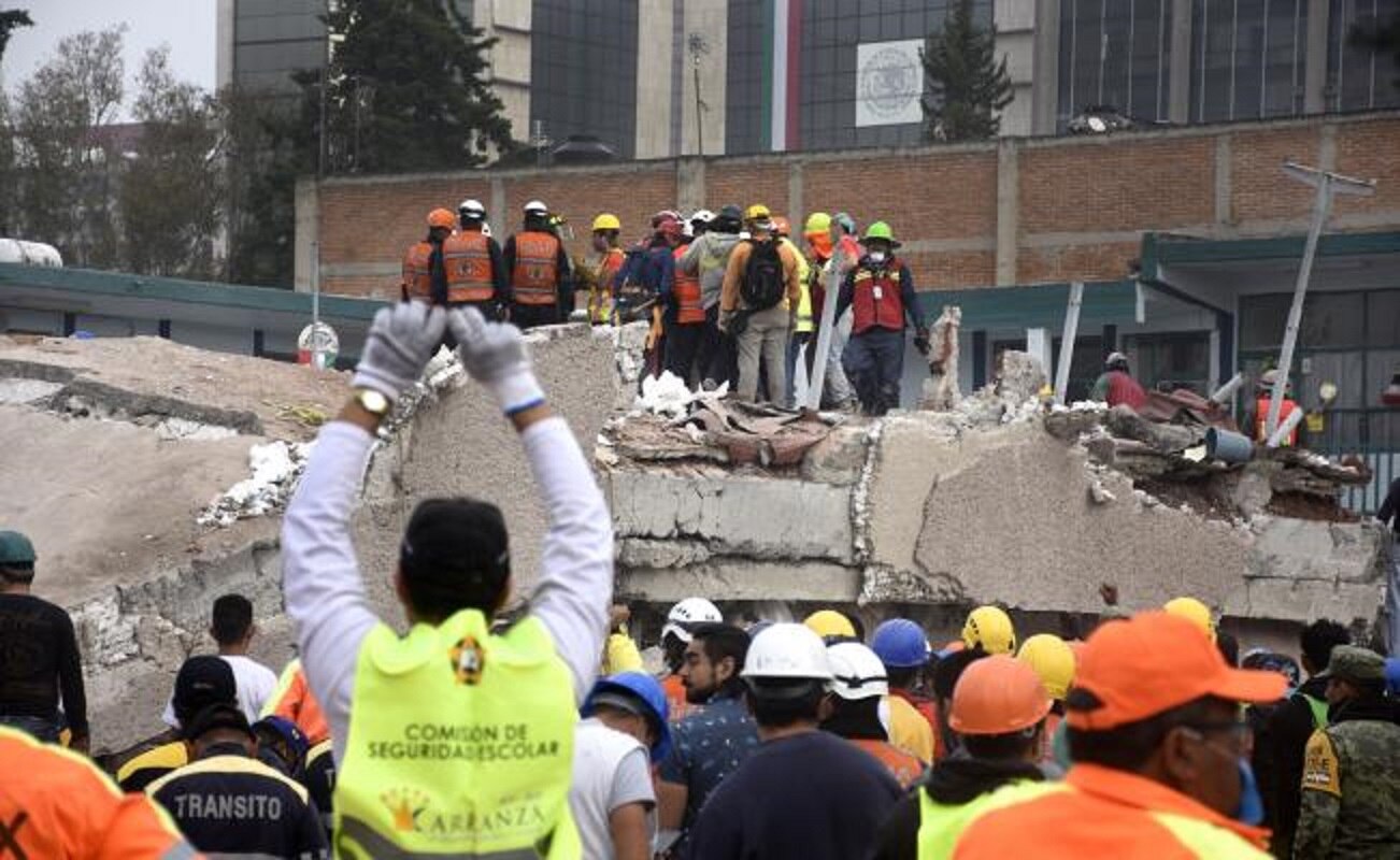 Telefonía opera parcialmente por fallas de luz
