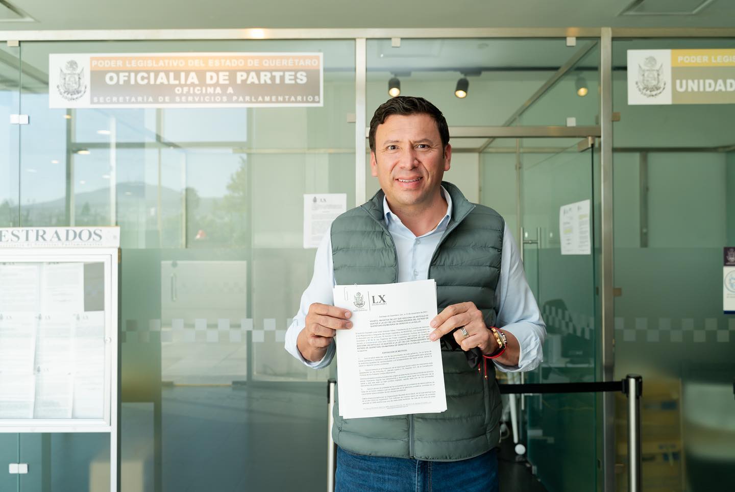 Piden a morenistas "reivindicarse con el pueblo", tras aprobar el reemplacamiento en Querétaro