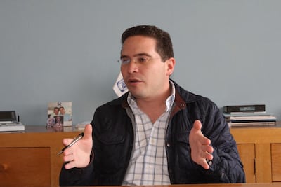 Confirma Báez que pedirá licencia