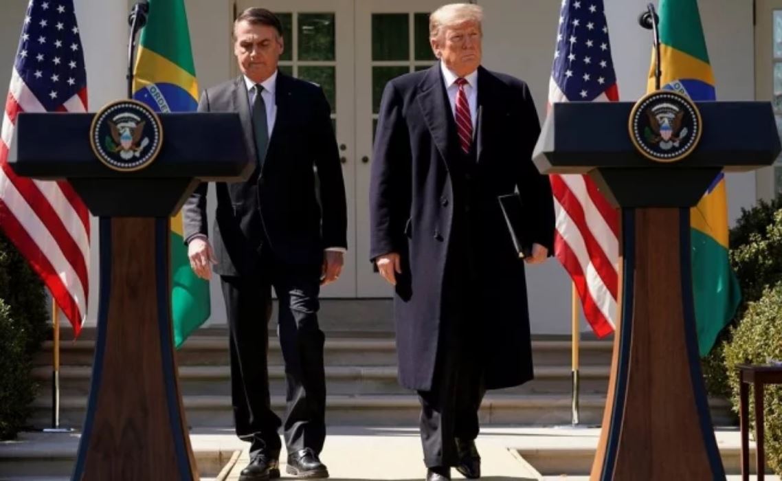 Bolsonaro no descarta apoyar una posible intervención de EU en Venezuela