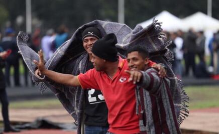 Cerca de 2 mil 200 migrantes amanecen en CDMX