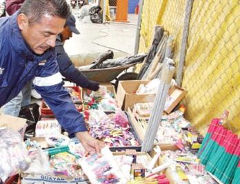 Decomisan primer carga de  pirotecnia