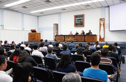 Tratan participación de sociedad