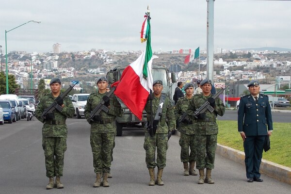 Celebran Día de la Armada