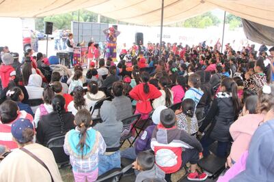 Festejan a los niños en Huimilpan 