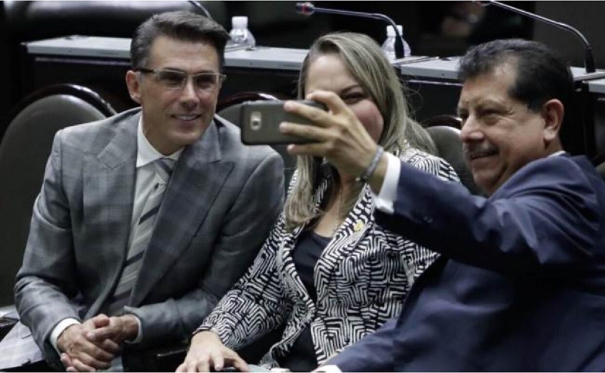 Sergio Mayer recupera sus cuentas después de hackeo