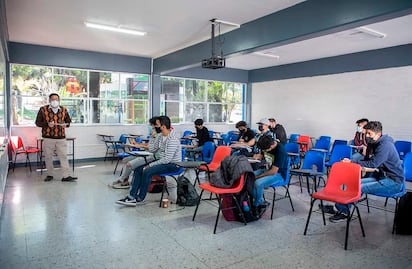 UAQ programa el regreso 100% presencial a las aulas para el 25 de abril