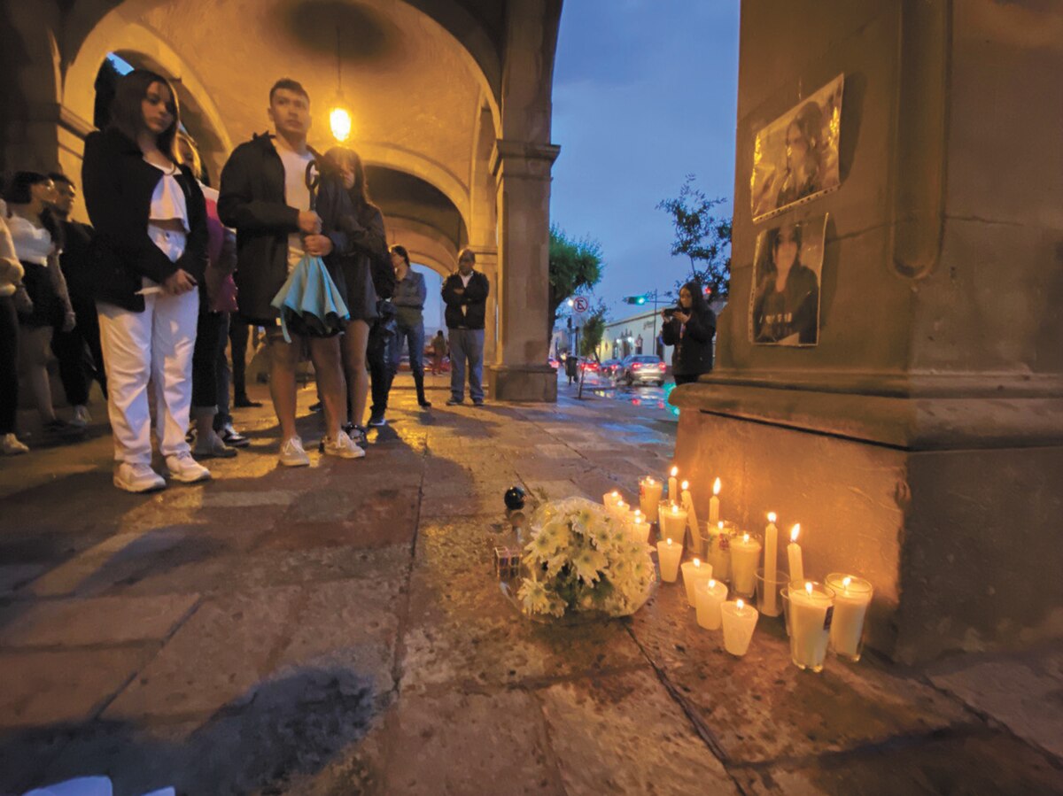 Recuerdan a Samantha en la Plazuela Mariano de las Casas; le quitaron la vida en pleno Centro