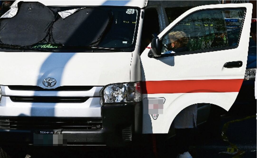 Balean a joven a bordo de combi en Atizapán