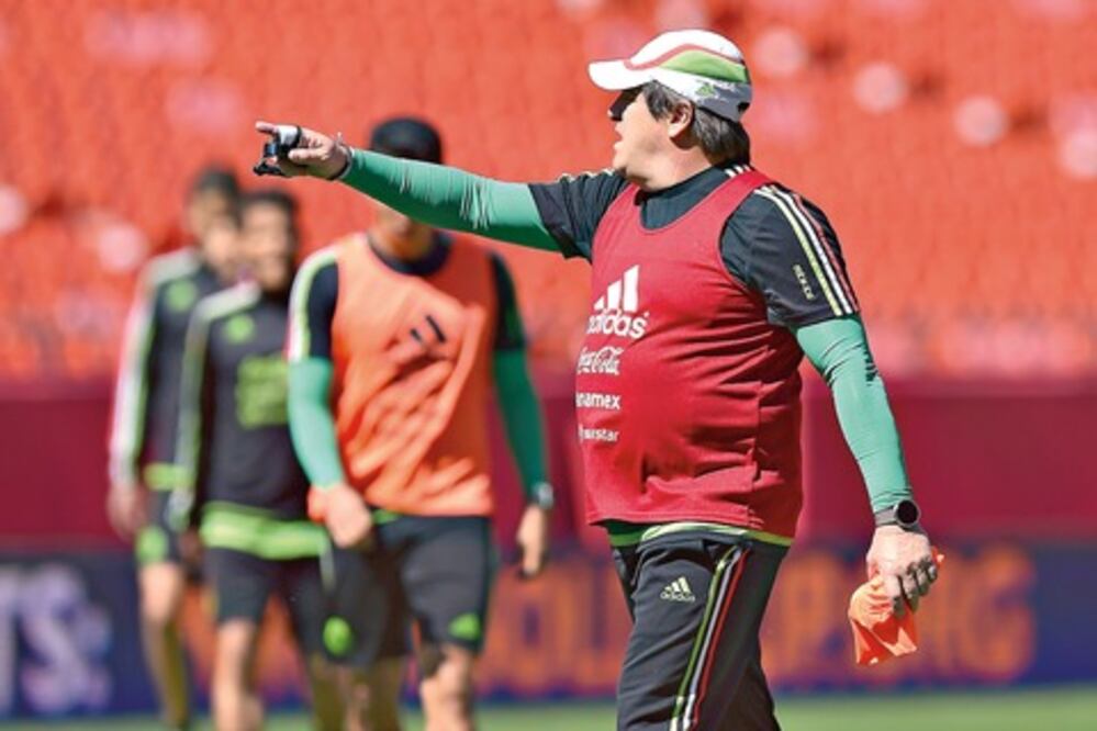 ‘Piojo’ aún no decide a sus dos Selecciones