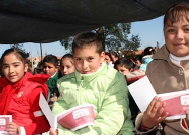 Benefician a estudiantes con becas