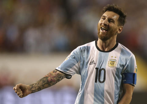 Leo Messi, en pos de "Batigol"