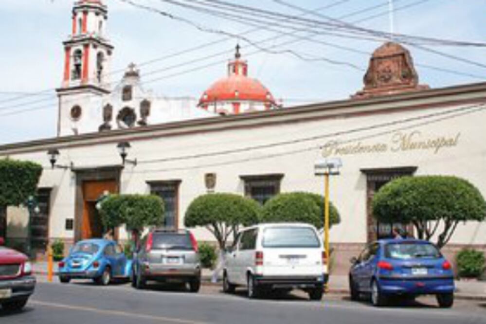 Busca PRI más militantes