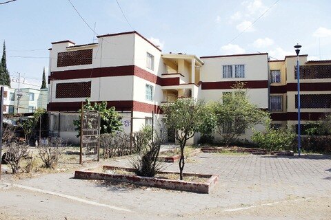 Buscan rescatar condominios