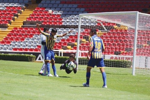 Sucumbe Gallos vs. La Piedad