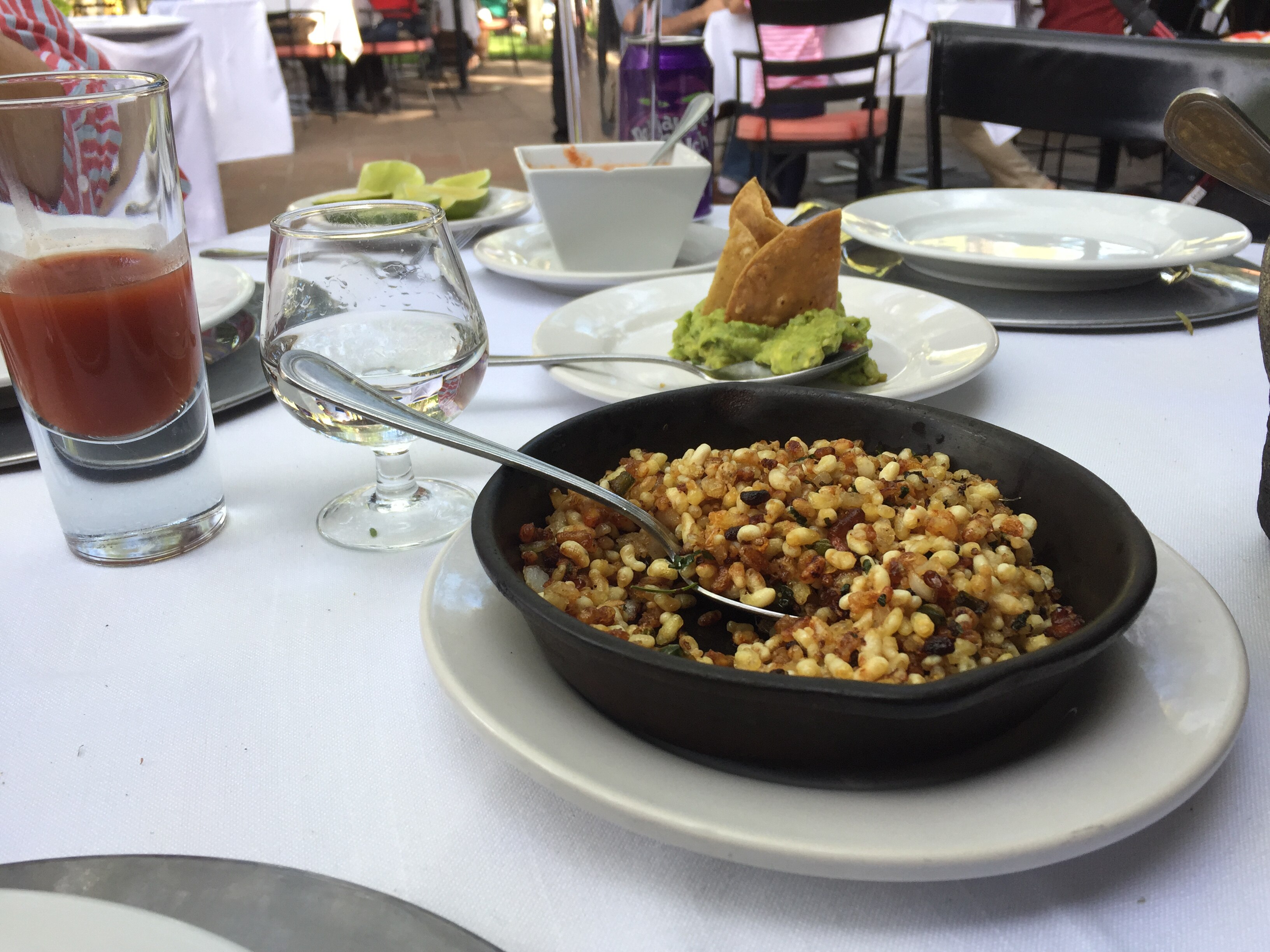 Escamoles, plato rico y mal pagado